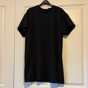 Athleta Large black tee dress, pockets